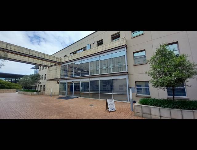 580M² OFFICE TO LET IN WOODMEAD