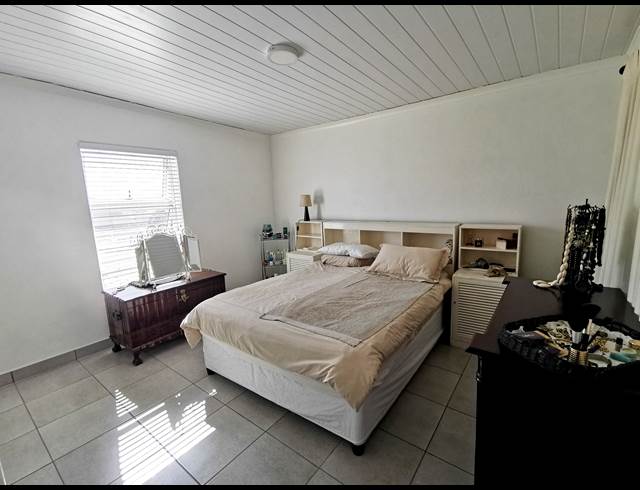 3 BEDROOM HOUSE TO LET IN DWARSKERSBOS