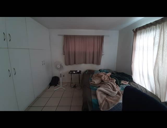 1 bed property to rent in HUME