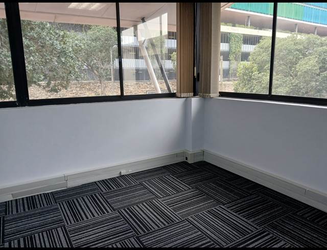 175.32M² OFFICE TO LET IN WESTVILLE