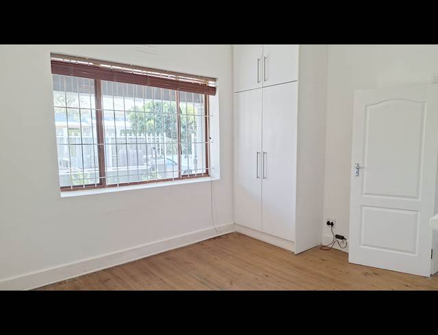 2 bed property to rent in OBSERVATORY