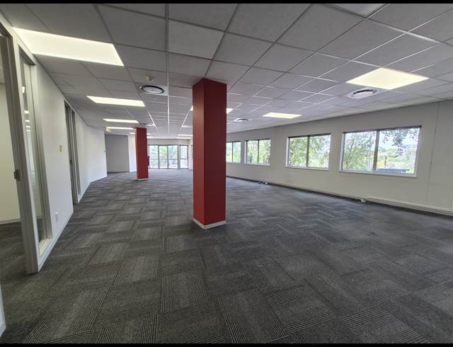 595M² OFFICE TO LET IN SANDTON CENTRAL