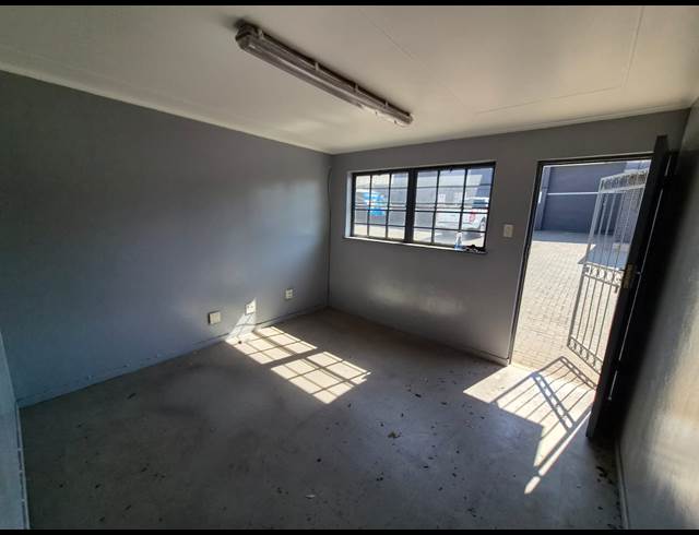 170M² WAREHOUSE TO LET IN WADEVILLE