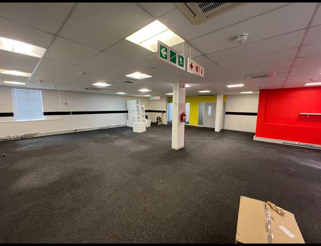 829.44M² OFFICE TO LET IN WESTVILLE