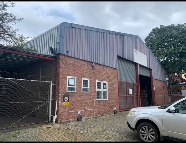 420M² WAREHOUSE TO LET IN ROCKY DRIFT