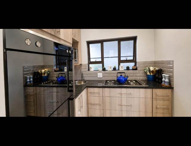 5 BEDROOM PROPERTY TO RENT IN WATERKLOOF RIDGE