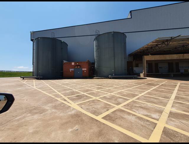 13,685M² WAREHOUSE TO LET IN CATO RIDGE