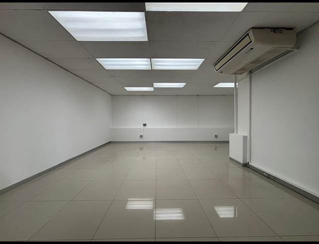 63M² OFFICE TO LET IN SUNNINGDALE