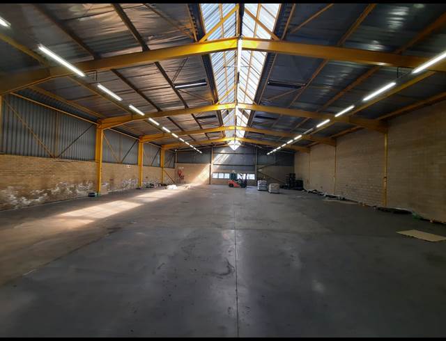 986M² WAREHOUSE TO LET IN ROBERTVILLE