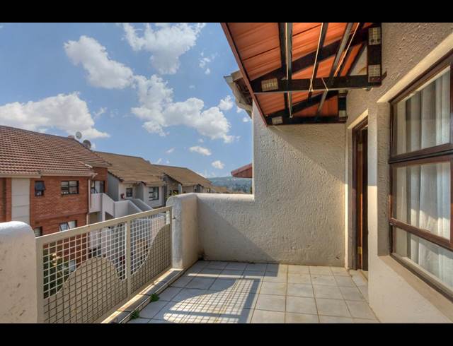 3 BEDROOM APARTMENT TO LET IN MORNINGSIDE