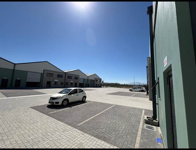 353M² WAREHOUSE TO LET IN FIRGROVE
