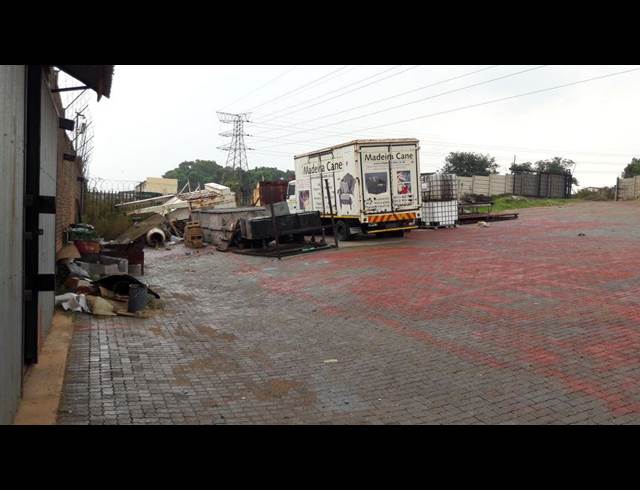 470M² WAREHOUSE TO LET IN INDUSTRIA NORTH