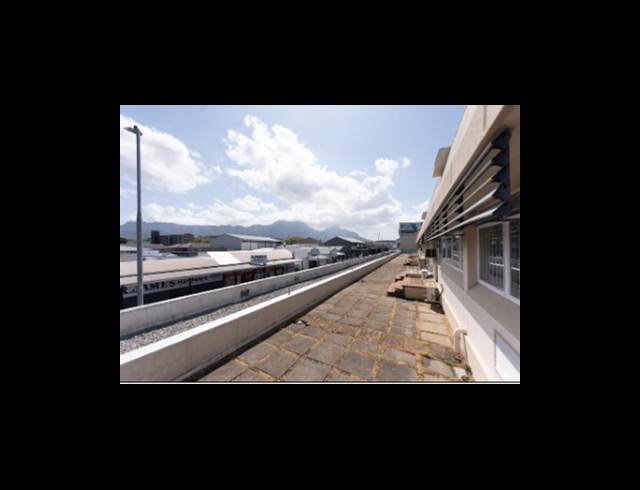 87M² OFFICE TO LET IN WYNBERG