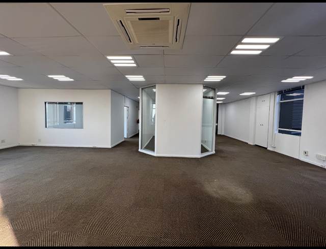 184M² OFFICE TO LET IN ROSEBANK