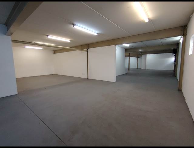484M² WAREHOUSE TO LET IN DRIEHOEK