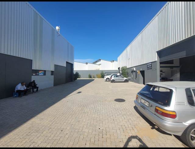 245M² WAREHOUSE RENTED IN RIVERGATE