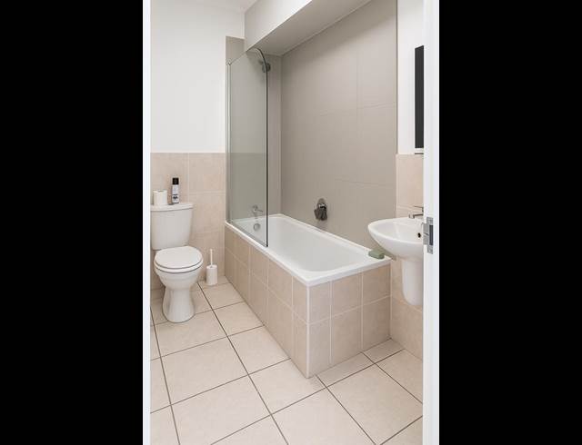 2 BEDROOM PROPERTY TO RENT IN CLAREMONT