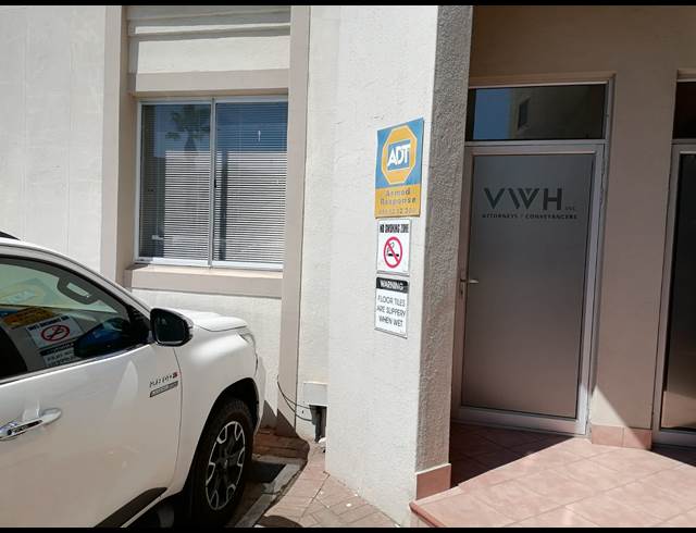 100M² OFFICE TO LET IN WELLWAY PARK
