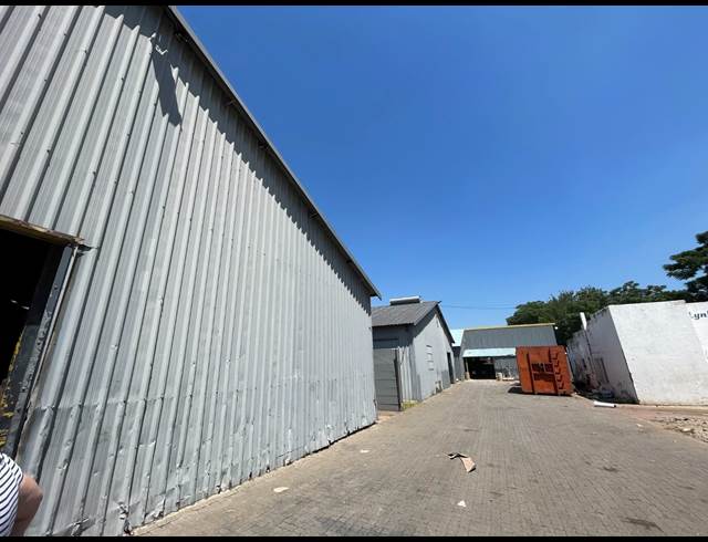 864M² FACTORY TO LET IN BOKSBURG EAST