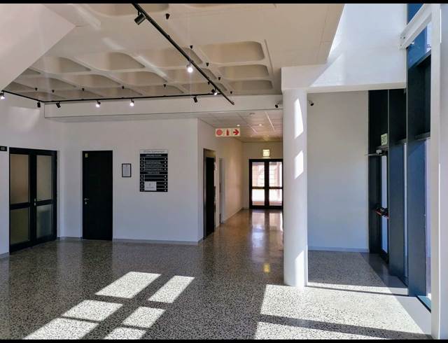 142M² OFFICE TO LET IN DURBANVILLE CENTRAL
