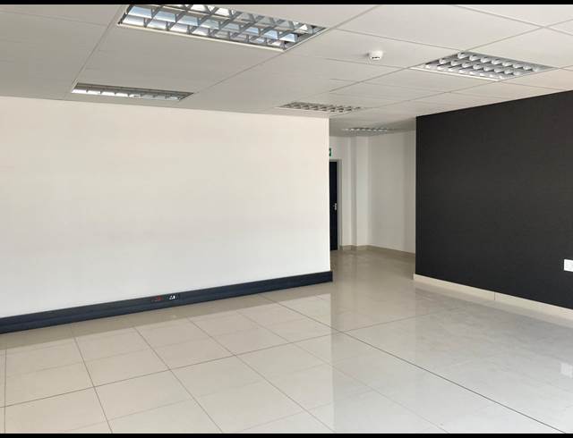 429M² WAREHOUSE TO LET IN KYA SANDS