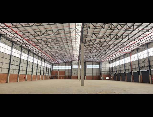7,731M² WAREHOUSE TO LET IN NORTH RIDING