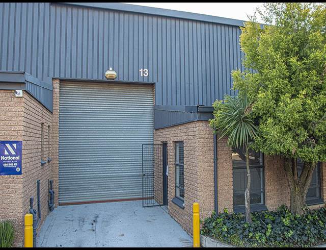 724M² WAREHOUSE TO LET IN HALFWAY HOUSE