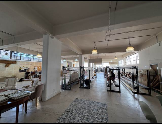 536M² OFFICE TO LET IN WOODSTOCK