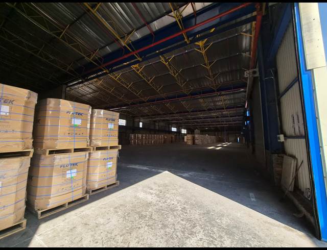 1,972M² WAREHOUSE TO LET IN OLIFANTSFONTEIN