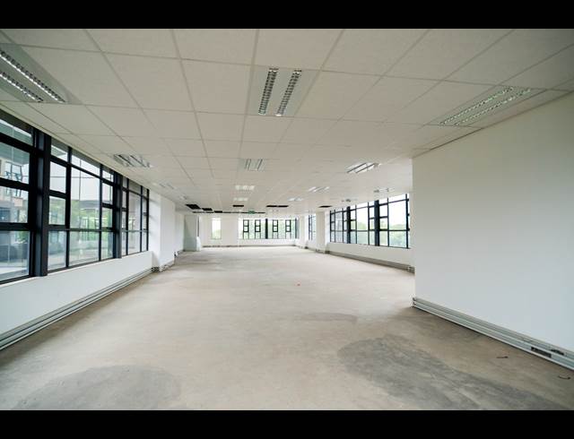 600M² OFFICE TO LET IN PARKHAVEN