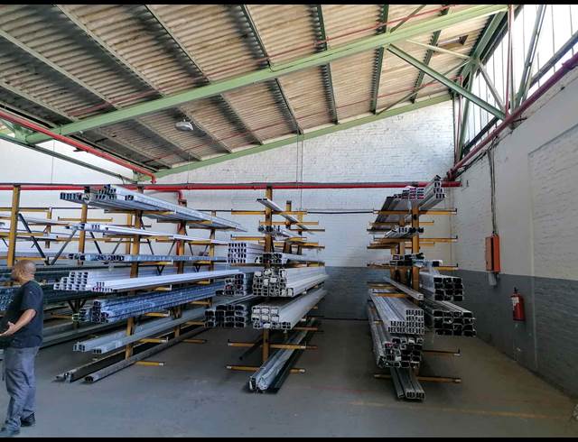 4,621M² WAREHOUSE TO LET IN PAROW INDUSTRIAL