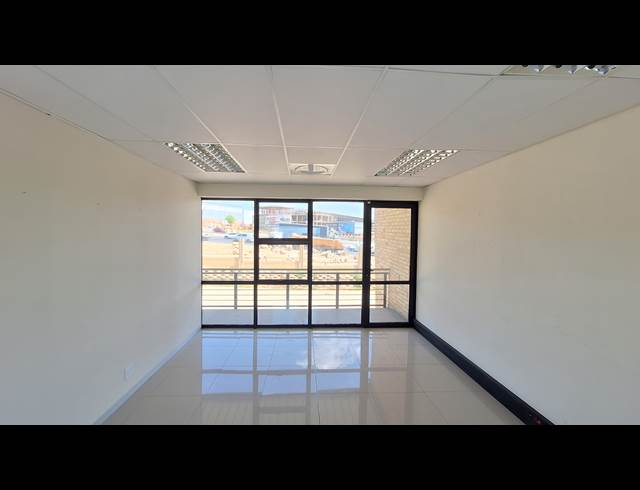 1,066M² WAREHOUSE TO LET IN NORTH RIDING