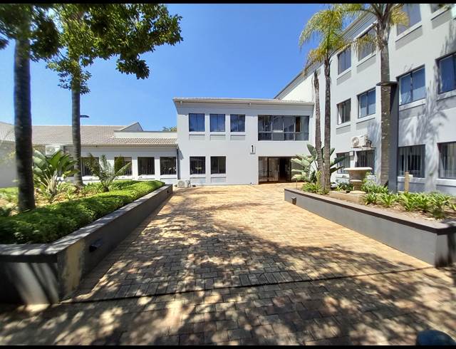 174M² OFFICE TO LET IN BRYANSTON