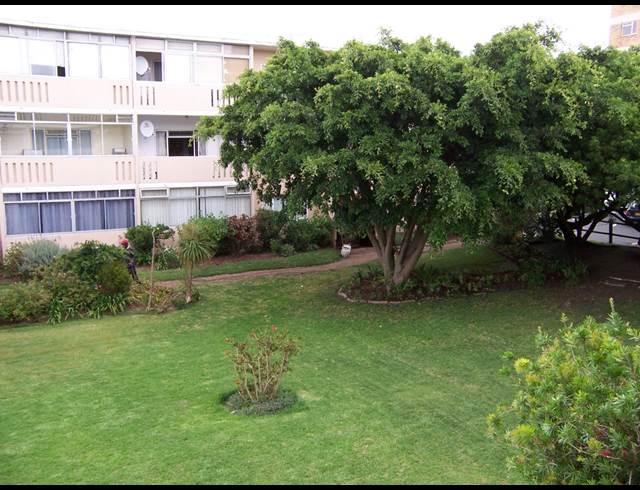 2 bed property to rent in CLAREMONT