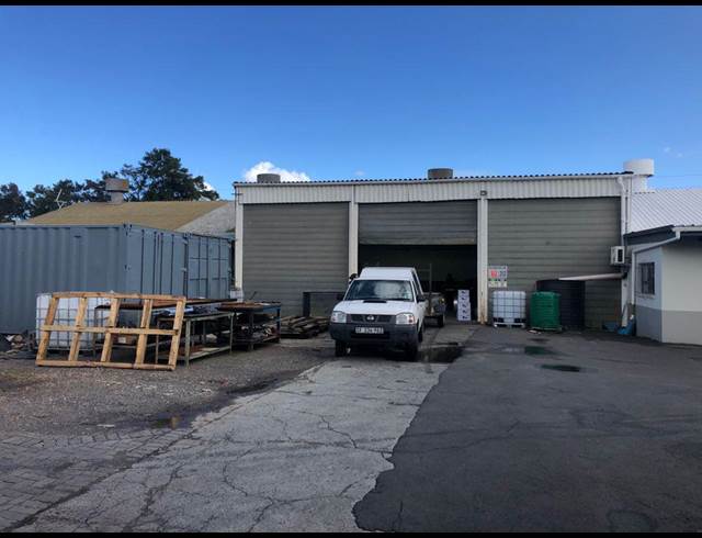 5,100M² WAREHOUSE RENTED IN BLACKHEATH INDUSTRIAL