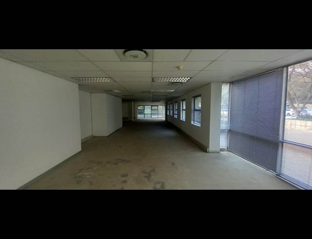 580M² OFFICE TO LET IN WOODMEAD
