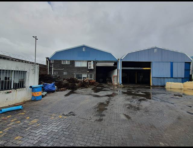 2,350M² FACTORY RENTED IN BRACKENFELL INDUSTRIAL