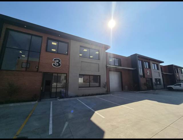 1,052M² OFFICE TO LET IN SAMRAND BUSINESS PARK