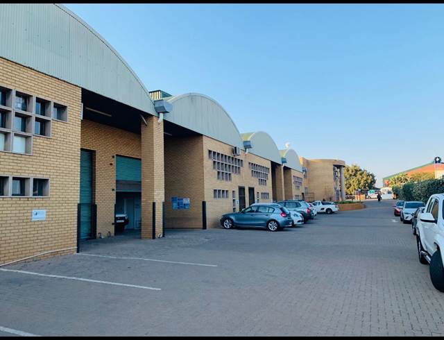519M² WAREHOUSE TO LET IN GATEWAY INDUSTRIAL PARK