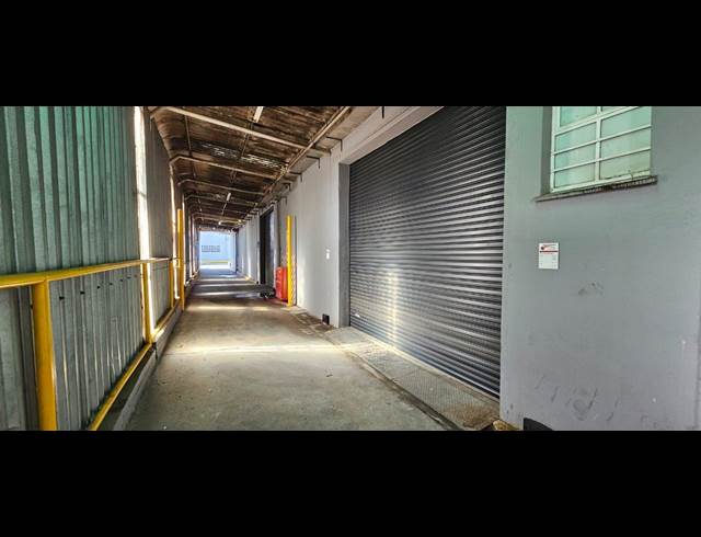 745M² WAREHOUSE TO LET IN PAARL CENTRAL