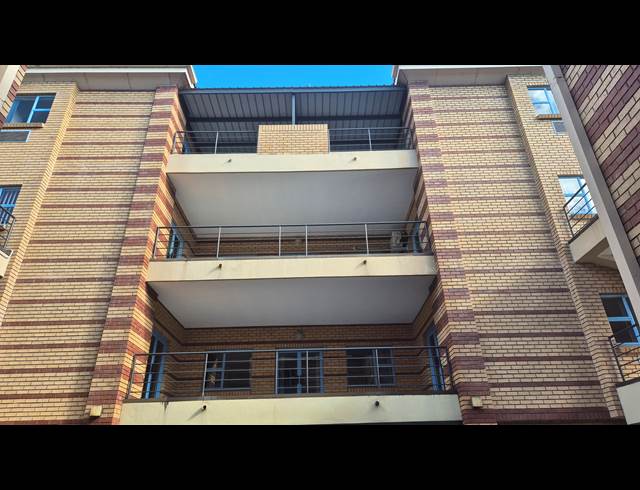 585M² OFFICE TO LET IN SONHEUWEL