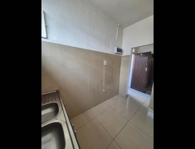 5 BEDROOM PROPERTY TO RENT IN OVERPORT