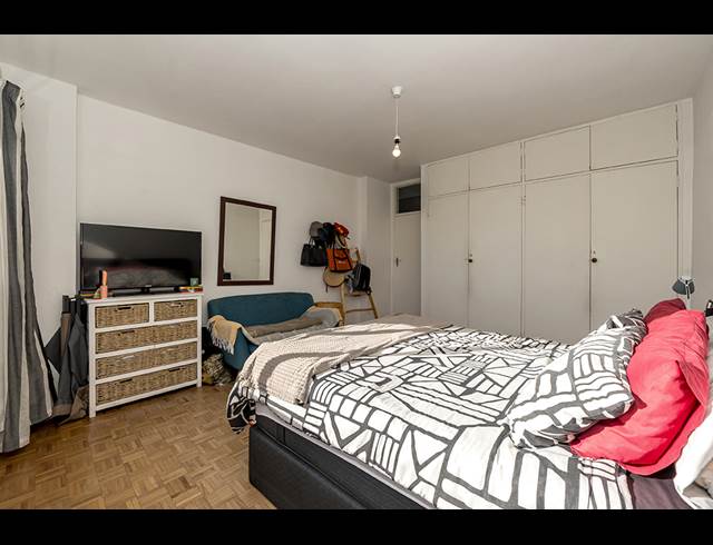 2.5 BEDROOM APARTMENT TO LET IN GREEN POINT