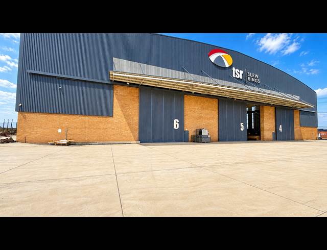 1,000M² WAREHOUSE TO LET IN TUNNEY