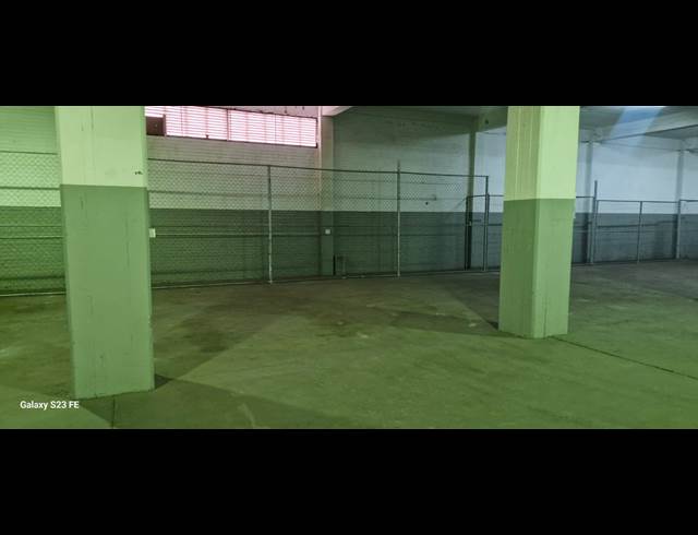 1,800M² WAREHOUSE TO LET IN TROYEVILLE