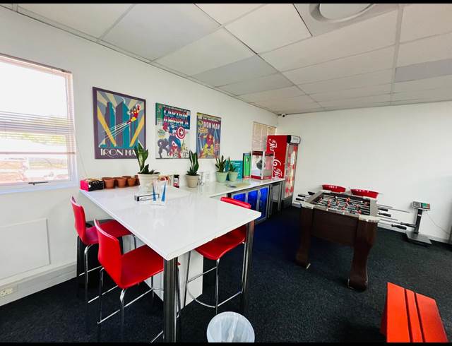 335M² OFFICE TO LET IN VORNA VALLEY