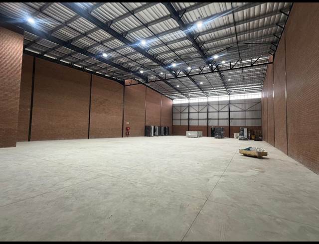 1,050M² WAREHOUSE TO LET IN SAMRAND BUSINESS PARK