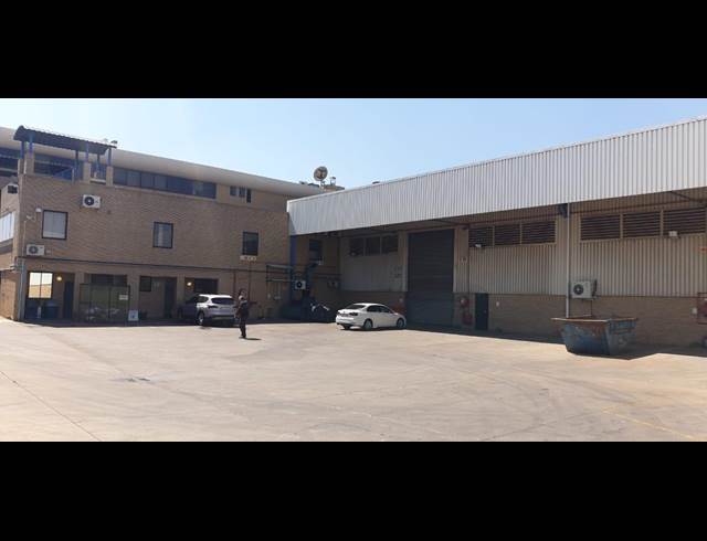 6,284M² WAREHOUSE TO LET IN ISANDO