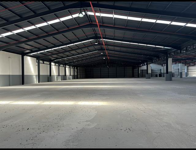 7,194M² WAREHOUSE TO LET IN EPPING INDUSTRIAL