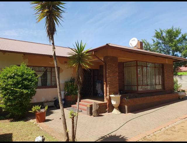 250M² BUSINESS TO LET IN WADEVILLE